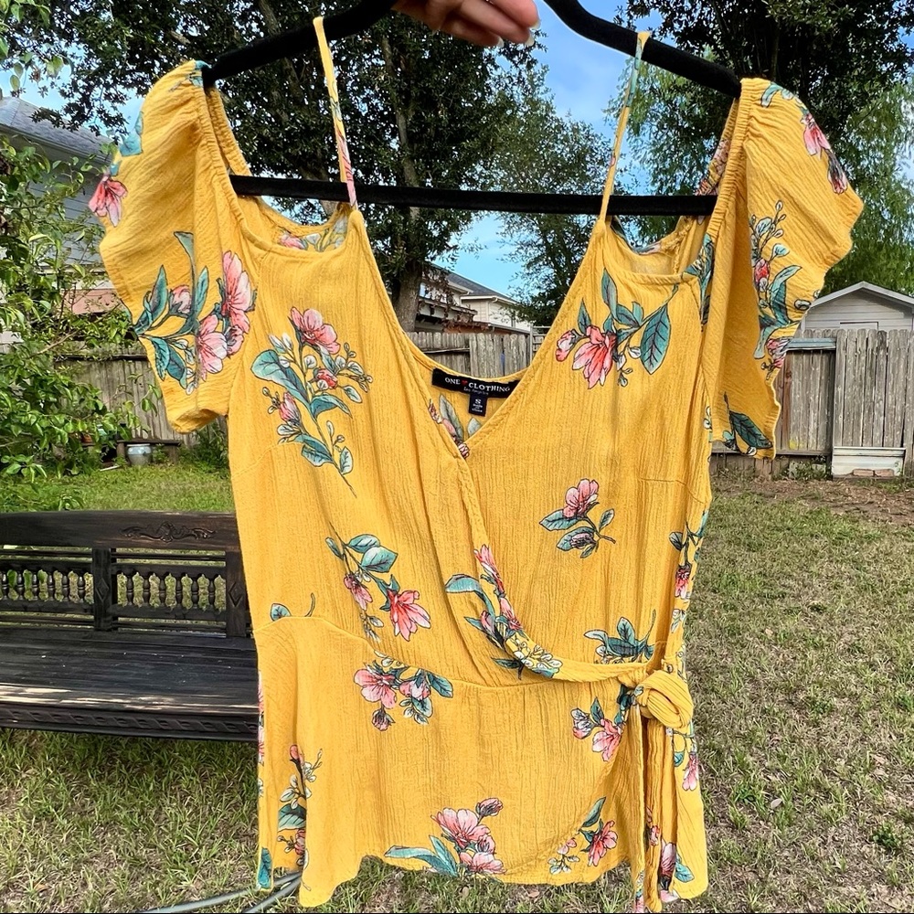 Be clothing top